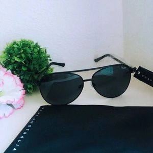 Quay Australia Sunglasses VIVIENNE black aviators
